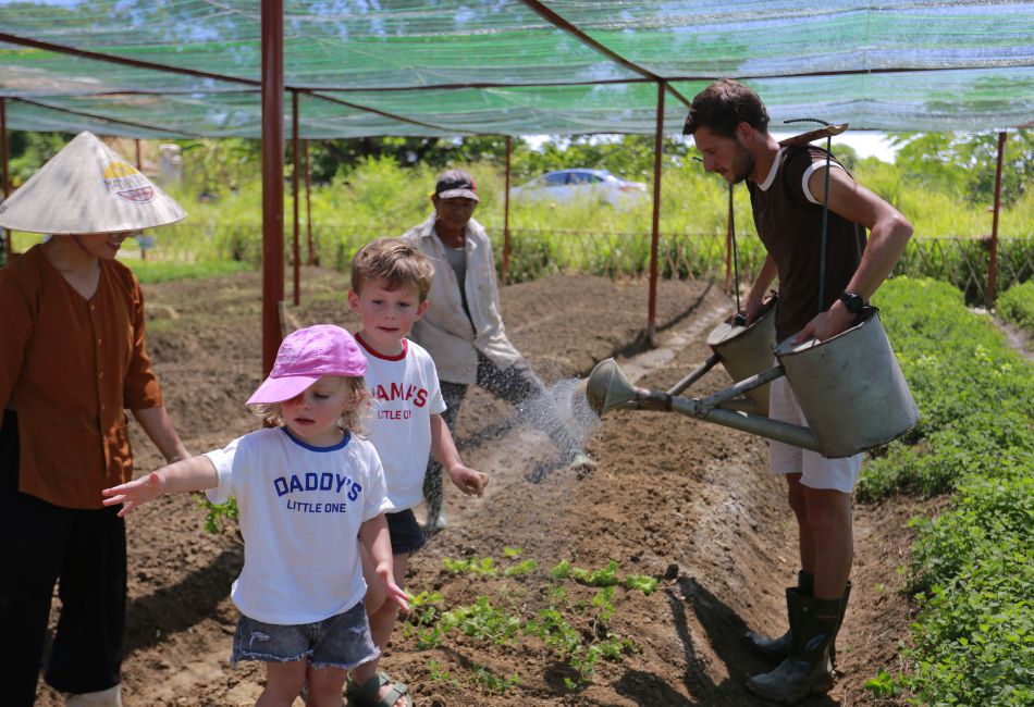 Hue 1 Day Tour: Local Farming Experience in La Chu Village