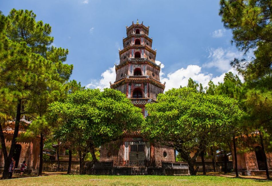 image for Discover the Timeless Beauty of Thien Mu Pagoda