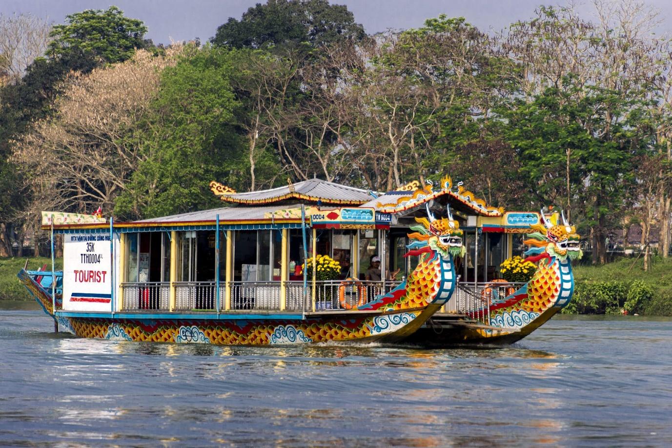 Dragon Boat in Hue - Things To Do In Hue